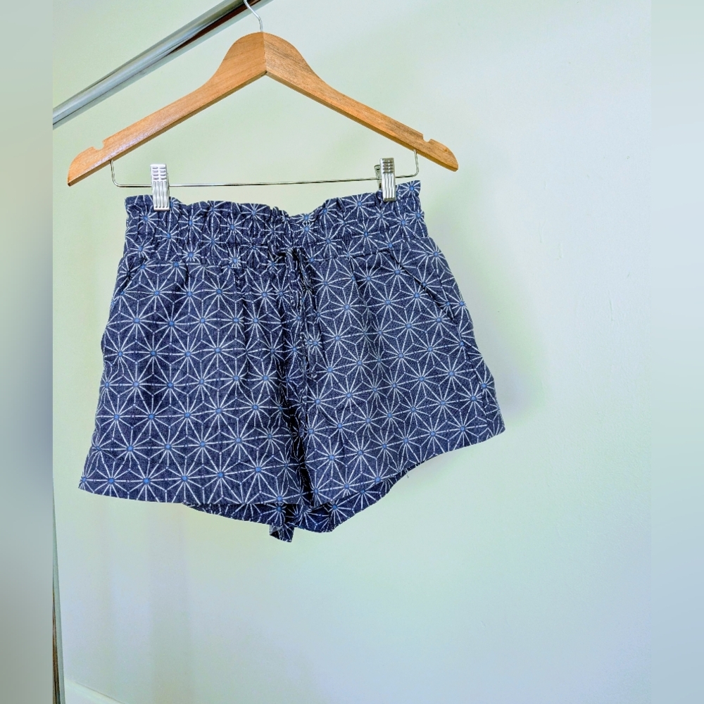 Linen Pull On Shorts